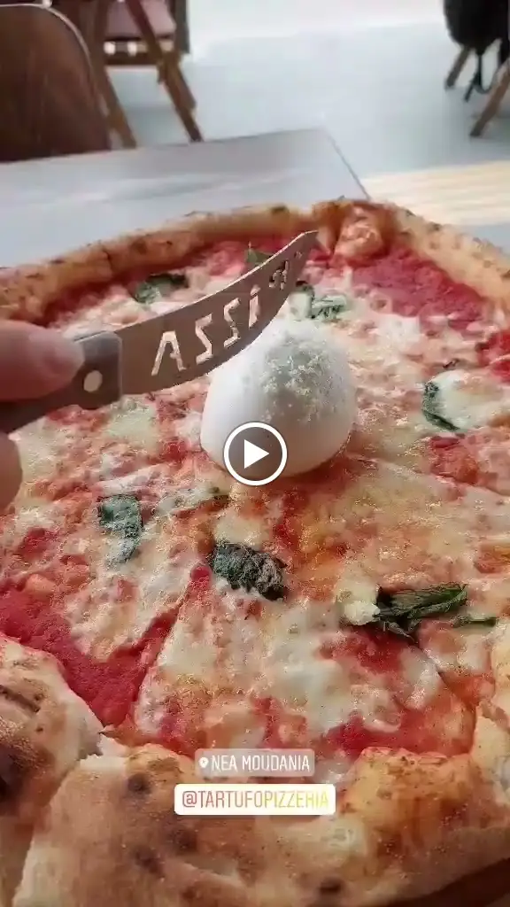 Pizza Tartufo_Néa Moudhaniá_slider_image_2