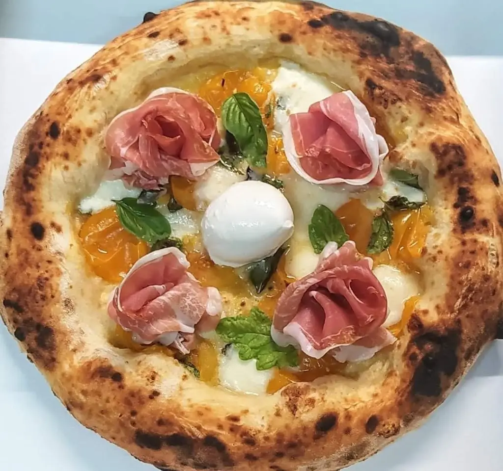 Pizza Tartufo_Néa Moudhaniá_slider_image_3