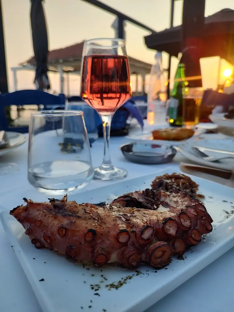 Menü_ΔΕΣΠΟΤΗΣ_Néa Moudhaniá_Bild_6