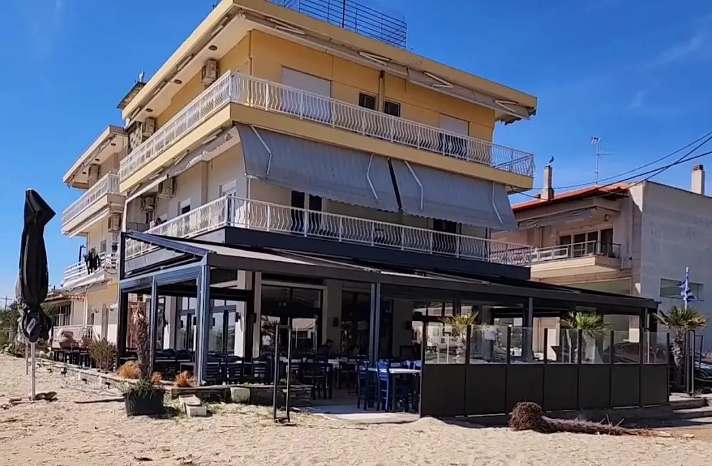 ΔΕΣΠΟΤΗΣ_Néa Moudhaniá_slider_image_2