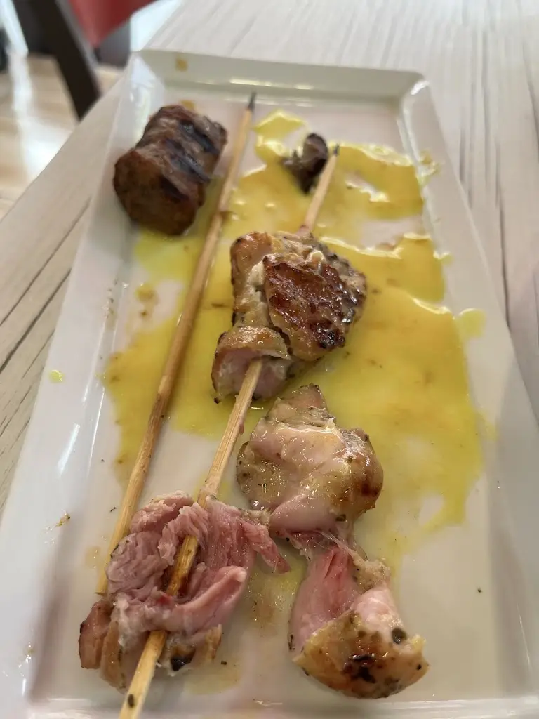 Tobi Tob_Όχι Άλλο Κάρβουνο_Néa Moudhaniá_Bewertung