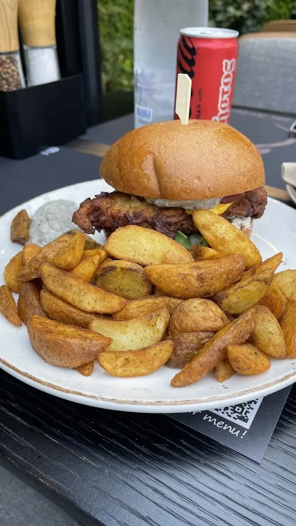 Denis Stoev_Chicken Ioannina_Néa Moudhaniá_review