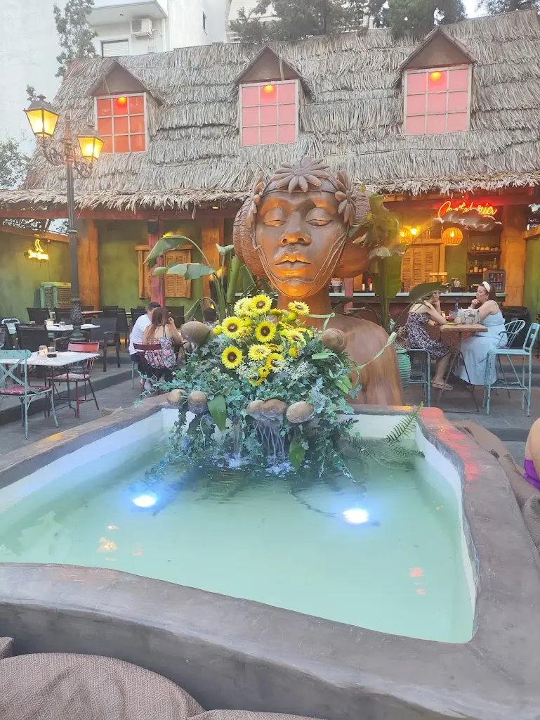 Andreas Mouyiannides_Foinikas Cocina Y Cocteleria Mexicana_Chaïdári_review