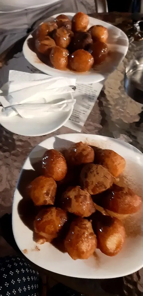 ΕΛΕΝΗ ΖΟΥΜΠΟΥΛΙΔΟΥ_Αχνη Κανελα Νεα Μουδανια_Néa Moudhaniá_Bewertung