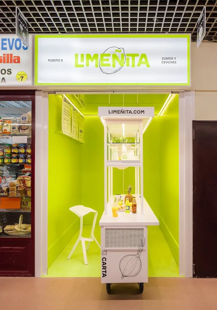 Ζουζούνια Παιδότοπος restaurante en Néa Moudhaniá