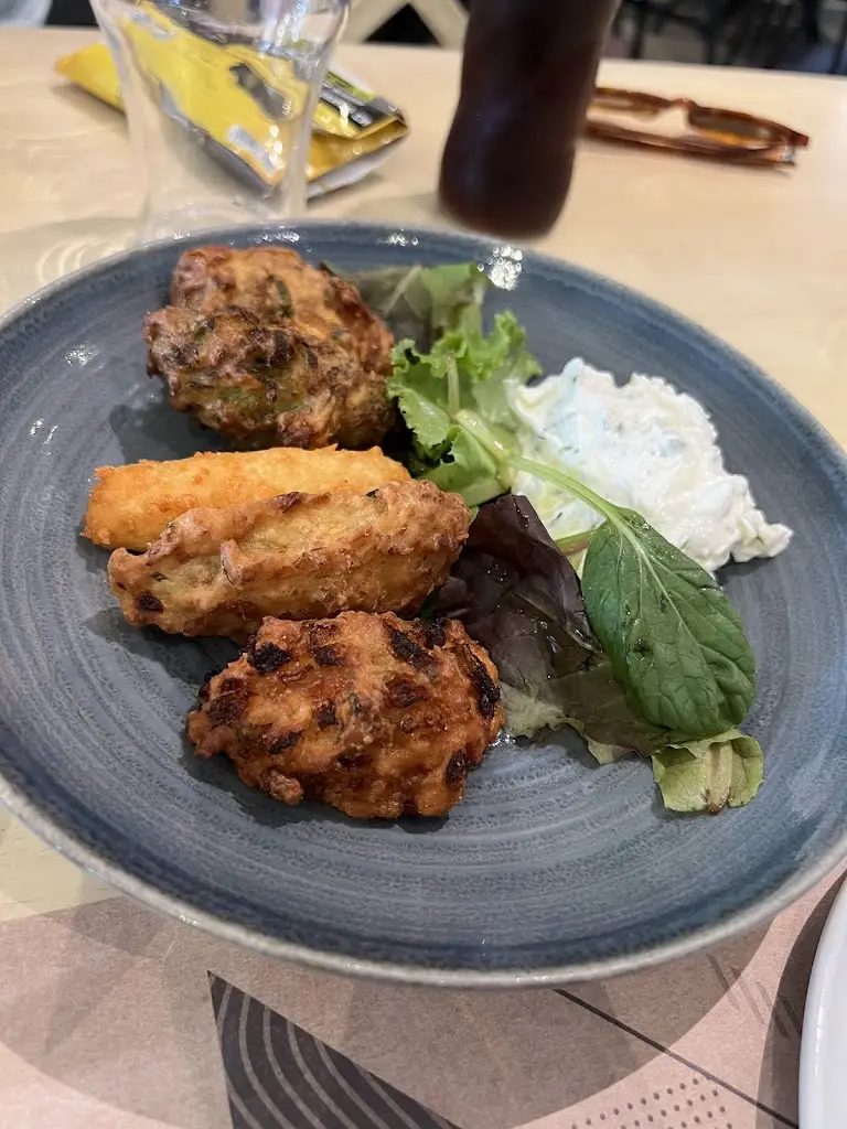 George Stamoglou_Στου Μουστάκα- Μεζεδοπωλείον_Néo Agionéri_Bewertung