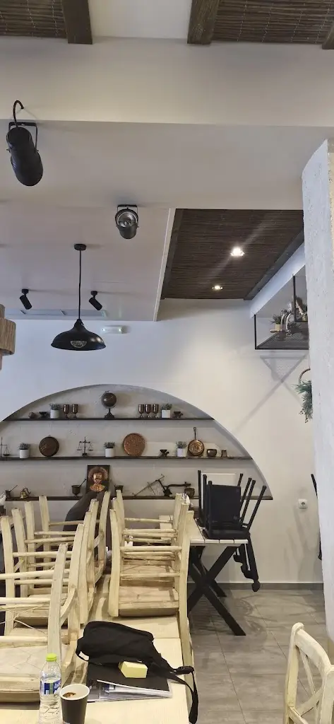 Στου Μουστάκα- Μεζεδοπωλείον Restaurant in Néo Agionéri