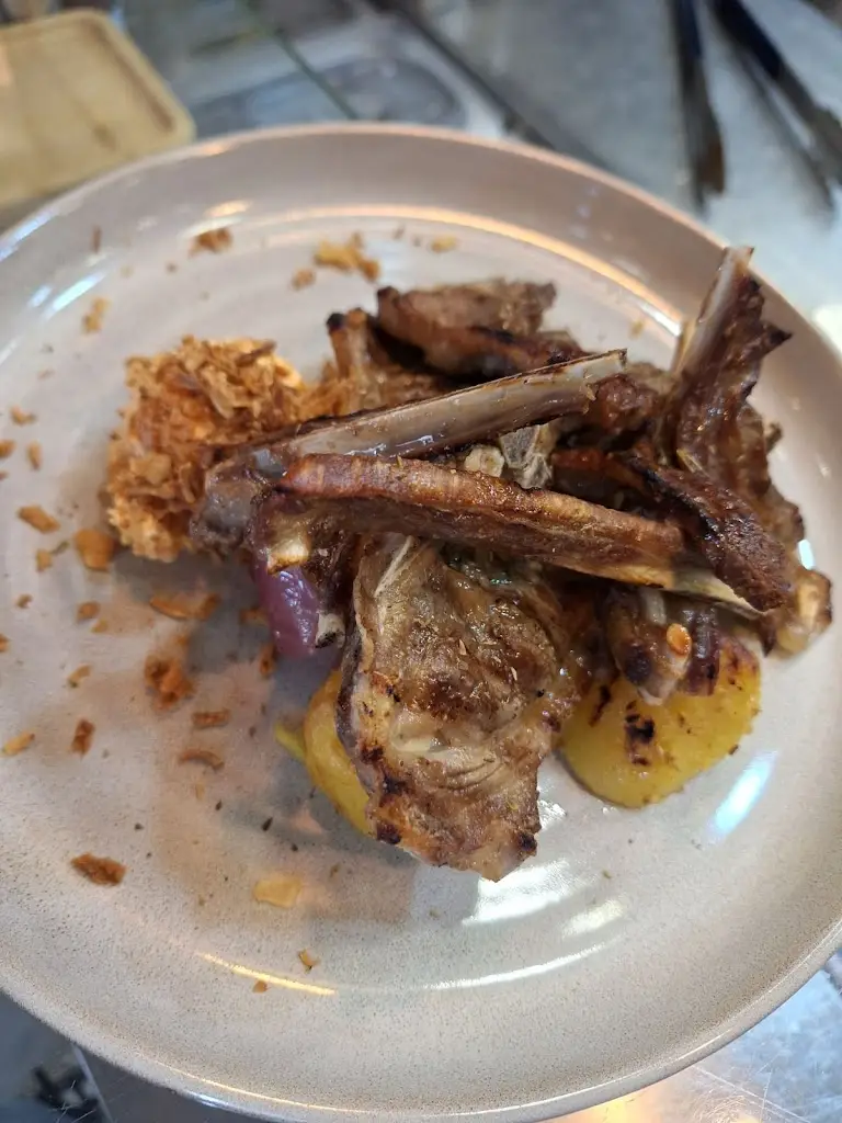 Στου Μουστάκα- Μεζεδοπωλείον_Néo Agionéri_slider_image_2