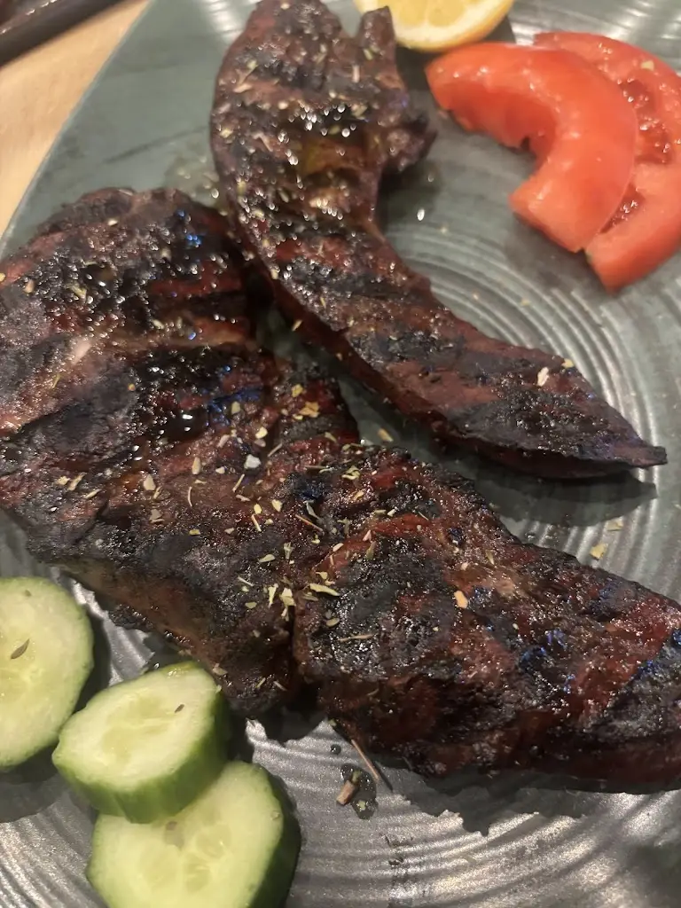 Οδός Χίου - μεζεδοπωλείο_Chaïdári_slider_image_2