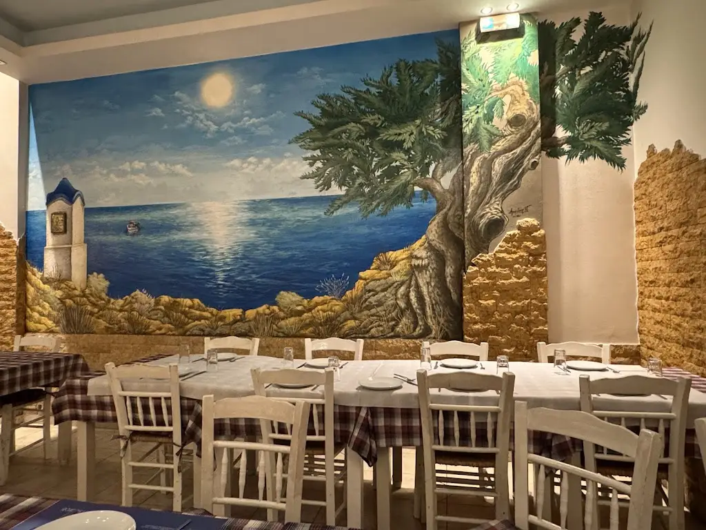 Odyssia_Néo Rýsi_slider_image_3