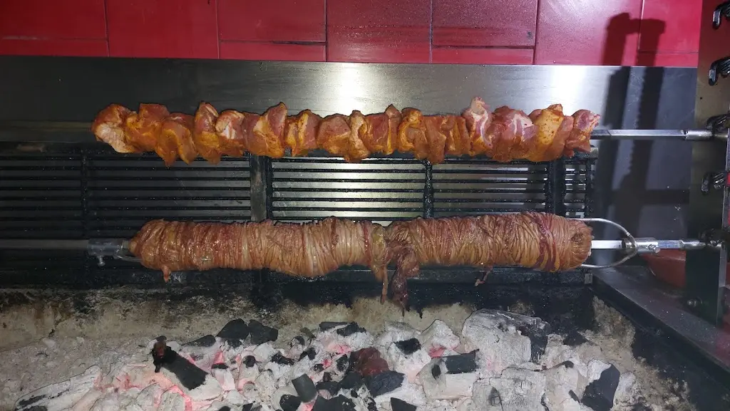 Ánama_Néo Rýsi_slider_image_3