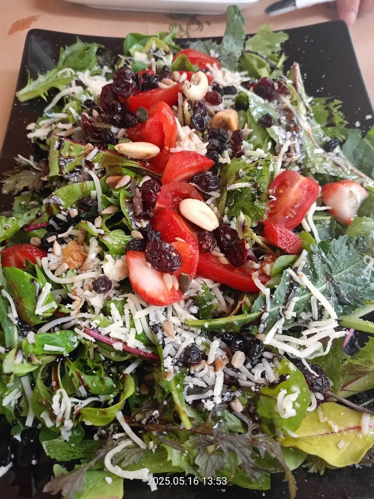 ουζερί Κωνσταντίνος_Néo Soúli_slider_image_2