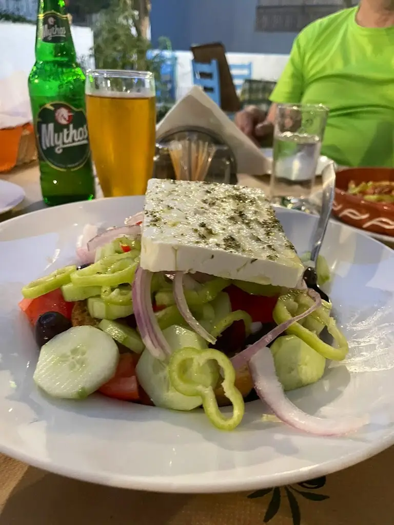 Coline_Plateía_Néo Soúli_review