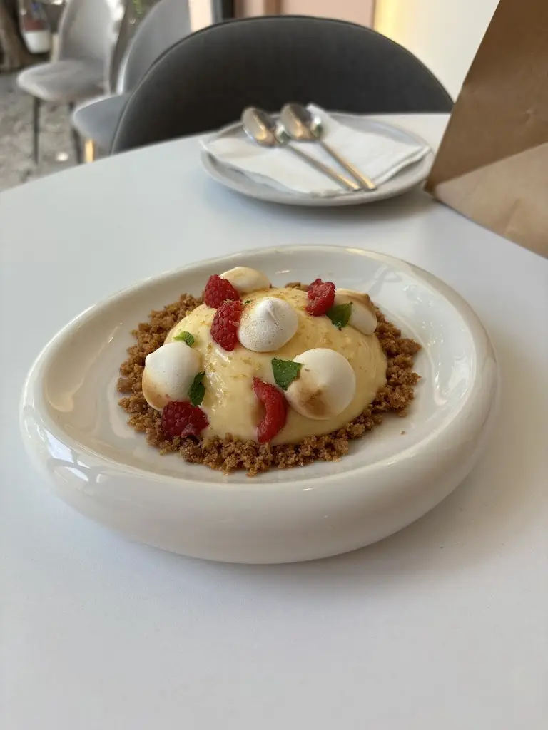 Ivan Tsvetkov_ELLIE Pasteria_Néo Soúli_Bewertung