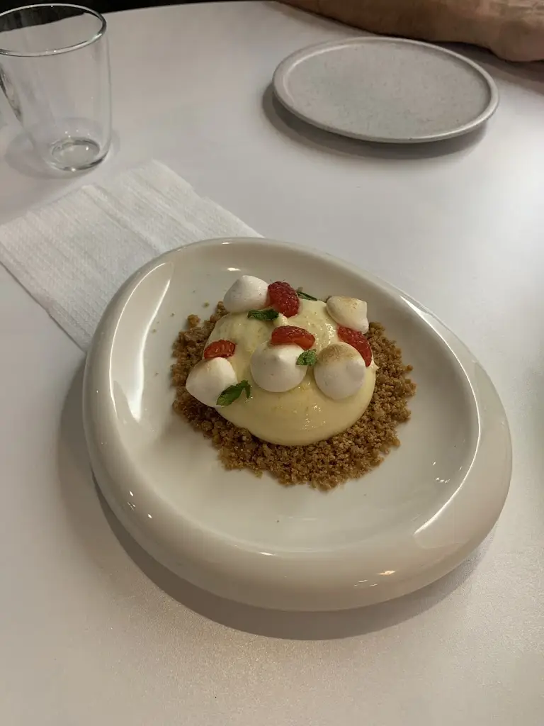 Βασιλική Αργυρίου_ELLIE Pasteria_Néo Soúli_Bewertung