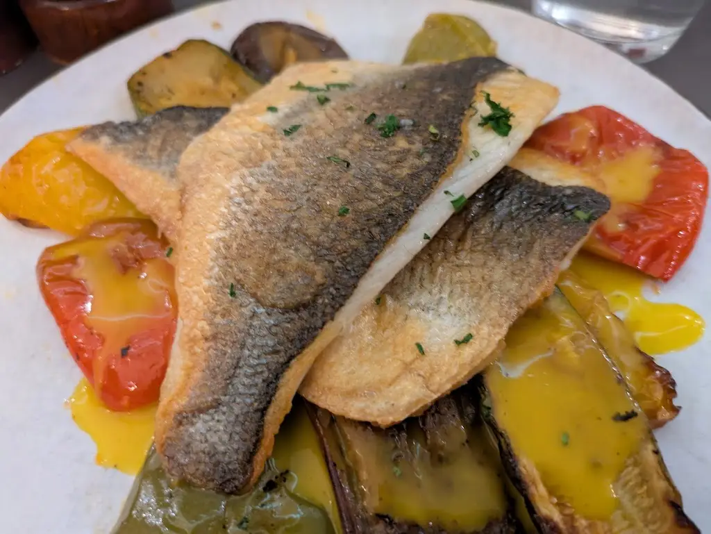 Angie deBorja_Pidalio Tavern_Néo Soúli_review