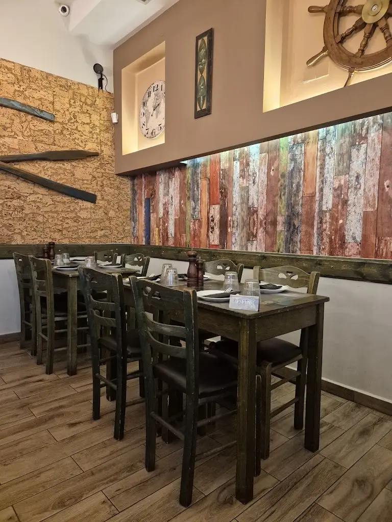 Pidalio Tavern_Néo Soúli_slider_image_3