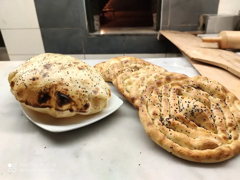 Konak Restaurant_Dhafní_slider_image_3