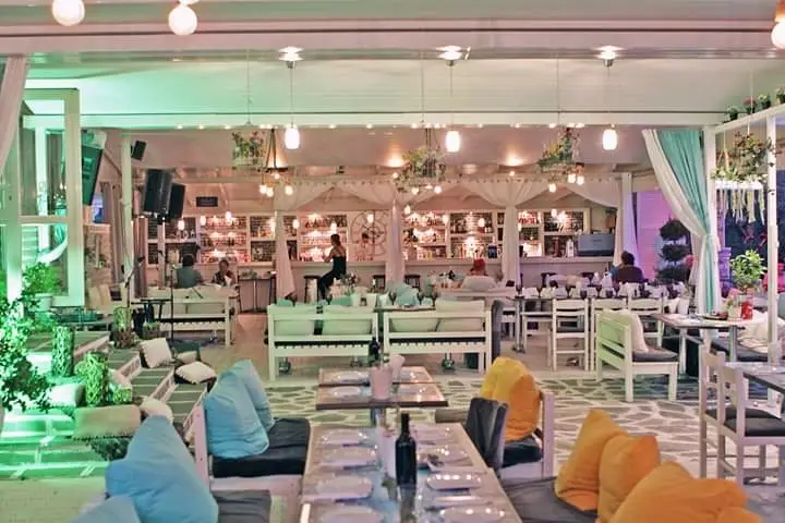 Tucan Pizza Βar Restaurant_Néos Marmarás_slider_image_1