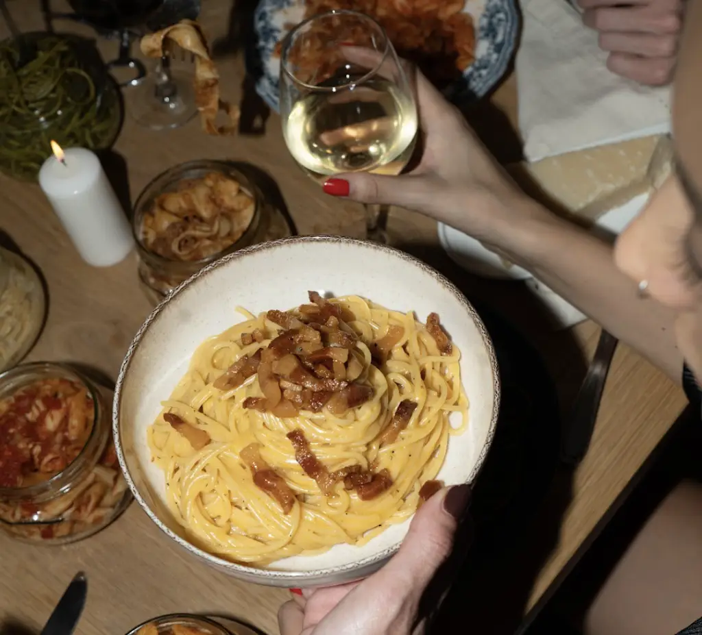 Το λιμάνι του Νικόλα (Ο Πατάος)_Néos Mylótopos_slider_image_1