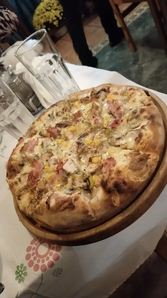 Menü_Pizza Bravo_Néos Skopós_Bild_2
