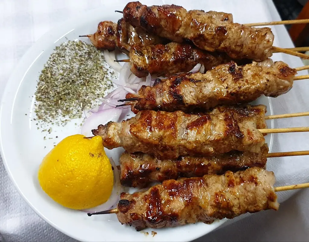 ΚΑΦΕ - ΟΥΖΕΡΙ "Ο ΣΗΦΗΣ" Restaurant in Néos Skopós