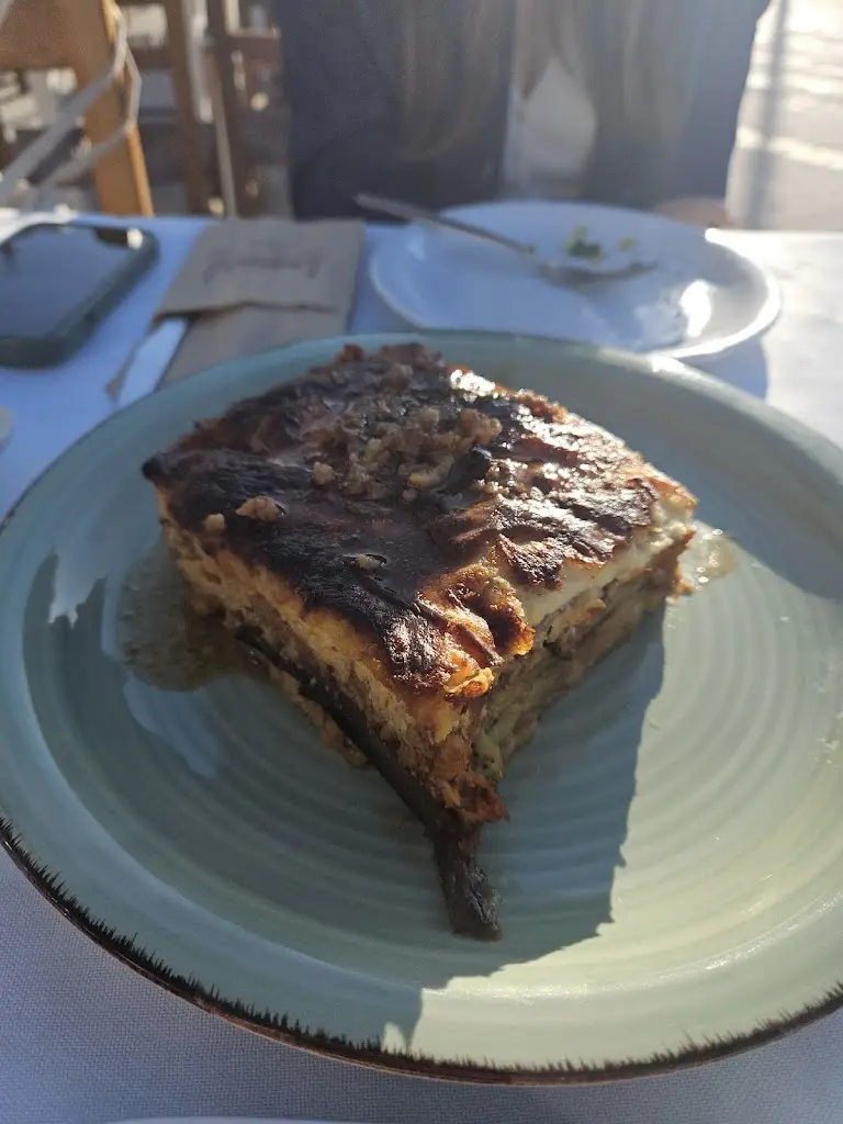 I_Μεζέ από την Πόλη_Néoi Epivátes_Bewertung