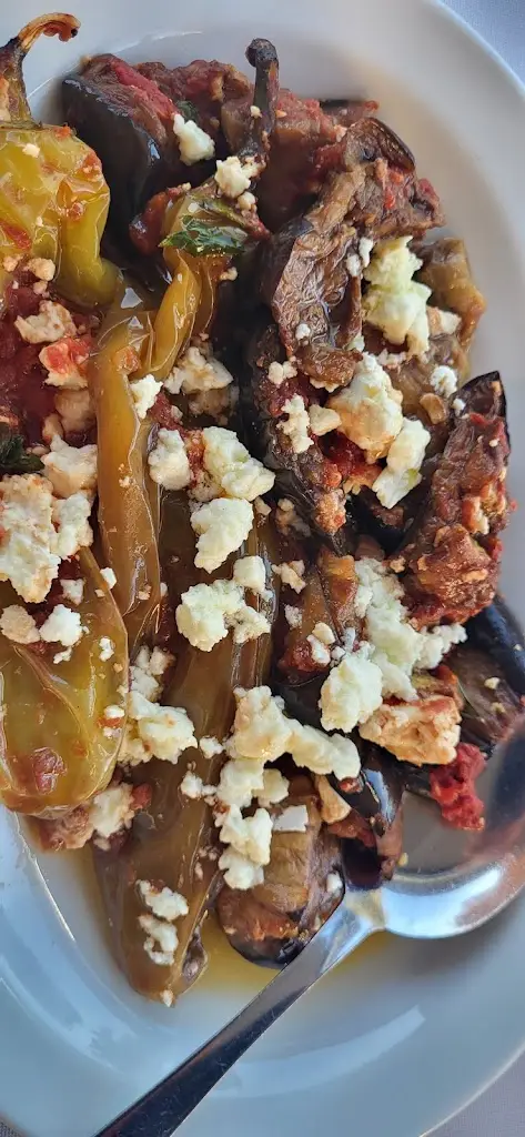 Jin Han_Ostrako Ψαροταβέρνα_Néoi Epivátes_review