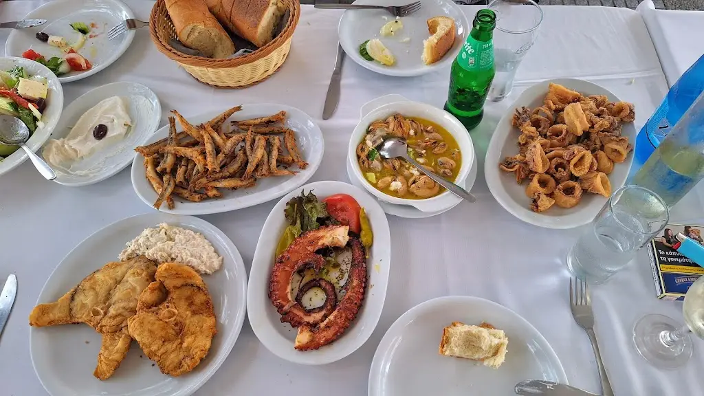 Ostrako Ψαροταβέρνα_Néoi Epivátes_slider_image_3