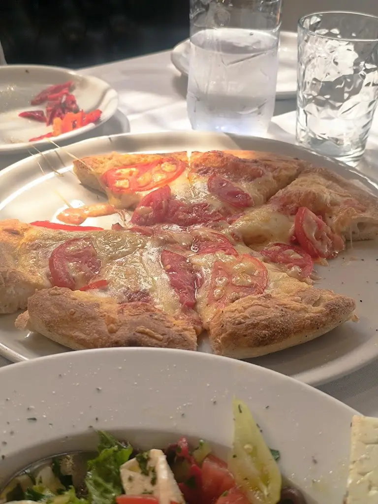 tom sawyer_PRIMUS Pizzeria - Restaurant_Néoi Epivátes_review