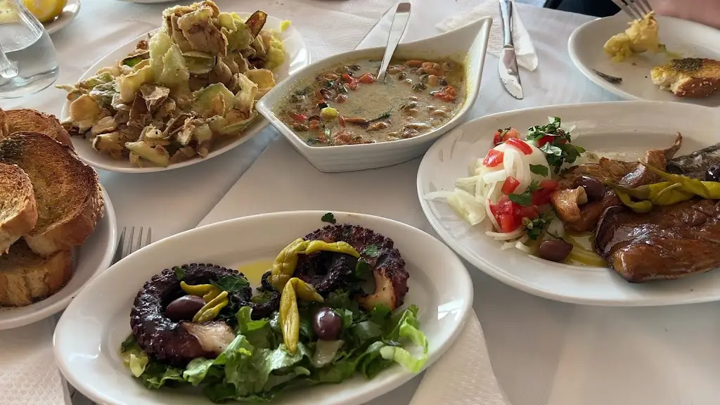 Αχ! Νίκο, Αχ! - Ουζερί Restaurant in Néoi Epivátes