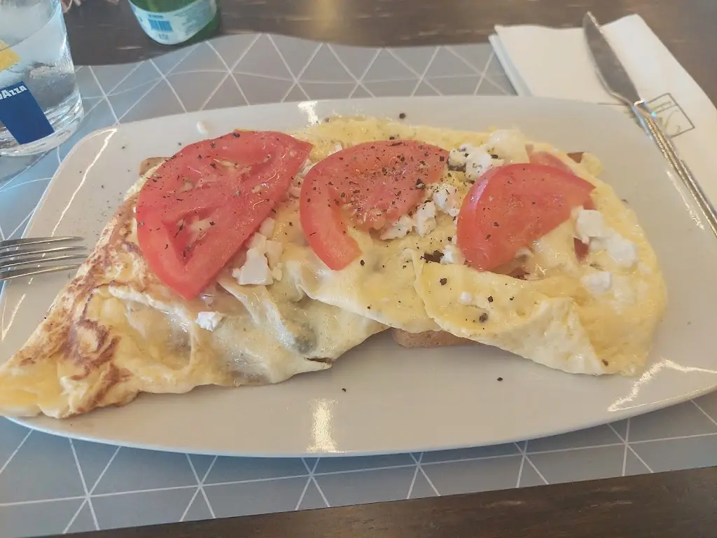 Menu_Tramonto Cafe Lounge Bar_Néoi Epivátes_image_6