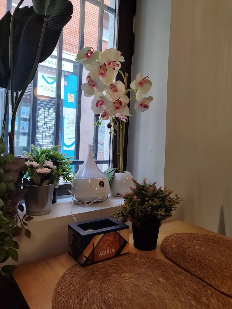 Alexander Leonidas_Apovrado Taverna Karalis_Níkiti_review