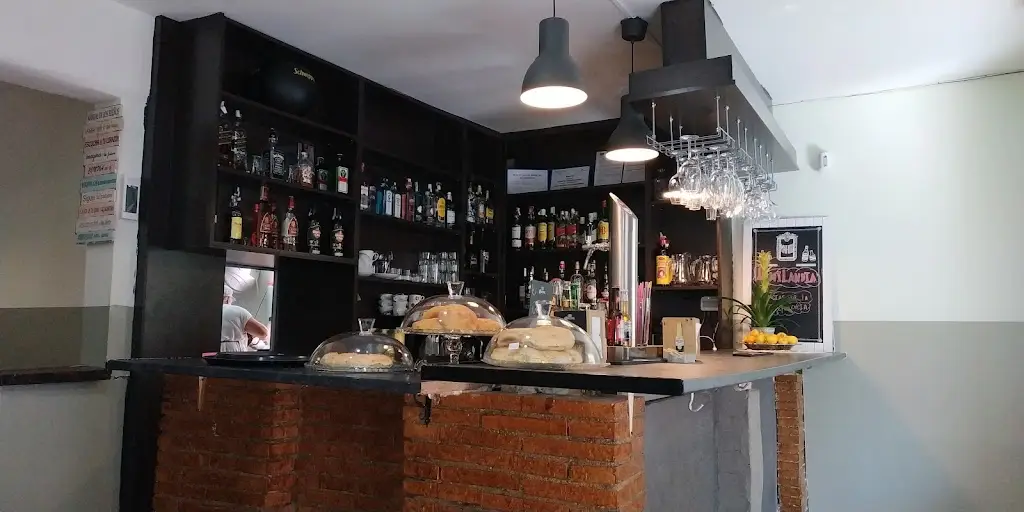 Apovrado Taverna Karalis ristorante a Níkiti