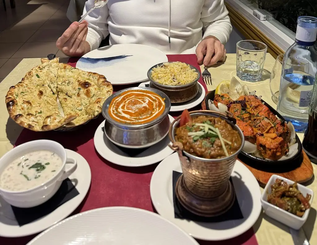 Ionut Raducanu_Ο Γύρος της Νικήτης_Níkiti_review