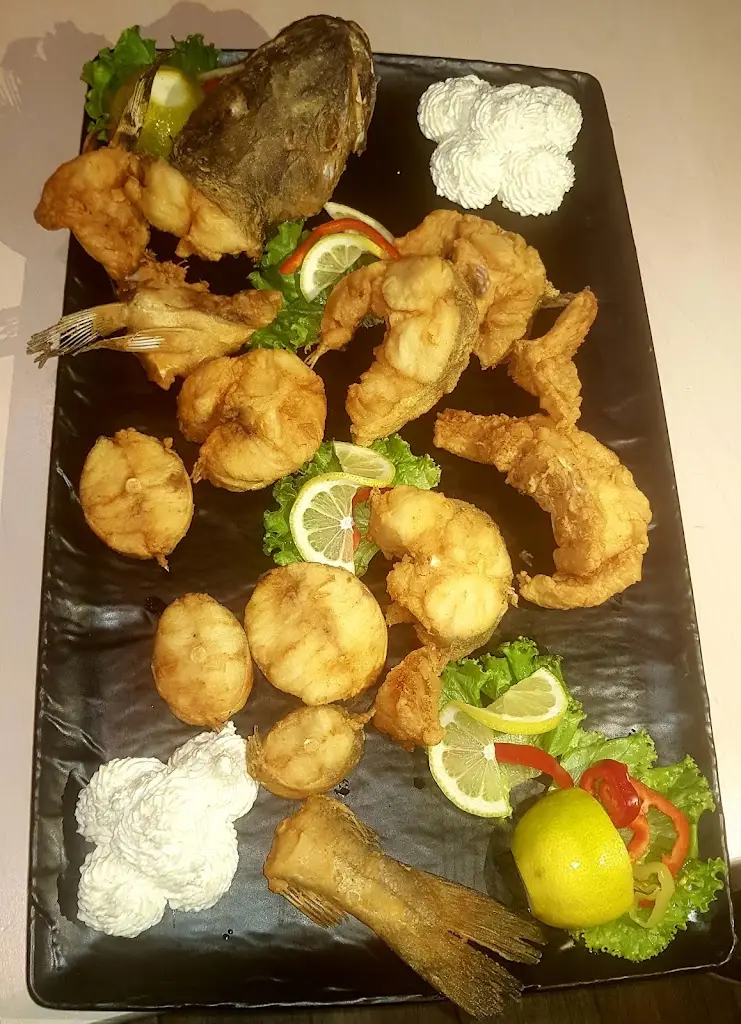 Antigoni Taverne_Níkiti_slider_image_3