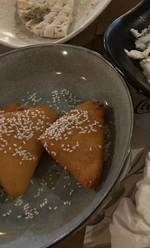 Victor_Paparuna_Níkiti_Bewertung