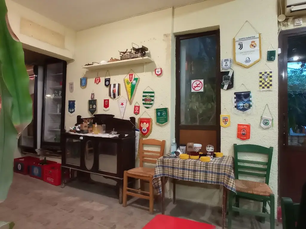 Stavros Tenekidis_Τα φιλετάκια_Dhafní_Bewertung