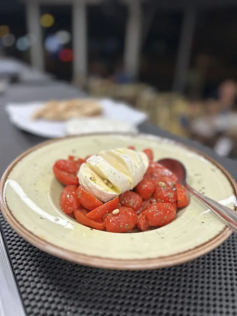 My Grill_Níkiti_slider_image_2