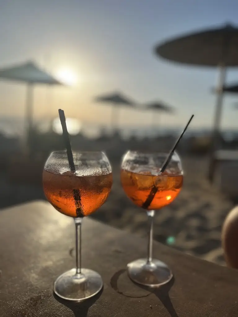 Menü_AVRA Restaurant Beach Bar_Níkiti_Bild_6