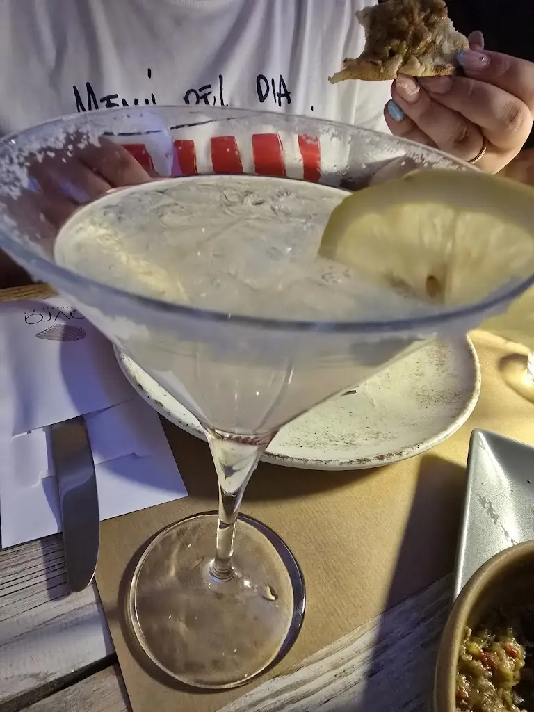 Ionut Raducanu_AVRA Restaurant Beach Bar_Níkiti_Bewertung