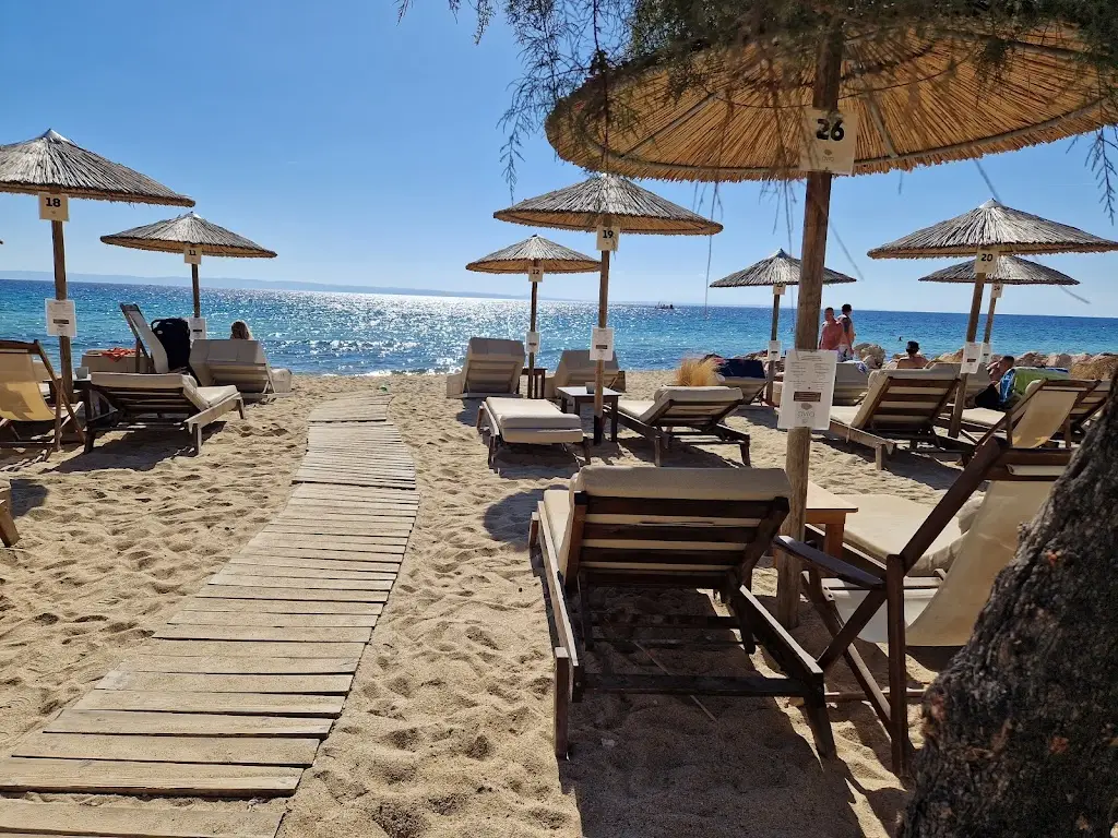 AVRA Restaurant Beach Bar_Níkiti_slider_image_3