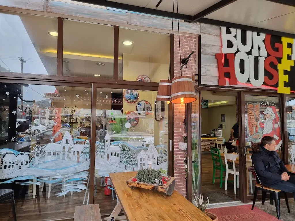 Gyropoleion ristorante a Níkiti