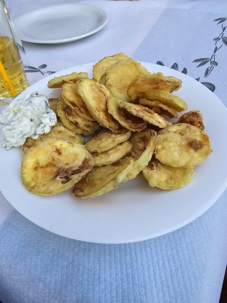 Menü_Restaurant Tria Skalopatia_Níkiti_Bild_8