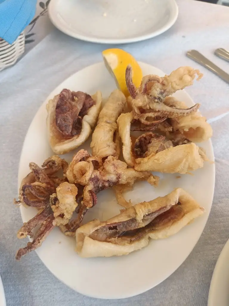 Alexandra Ch_Restaurant Tria Skalopatia_Níkiti_Bewertung