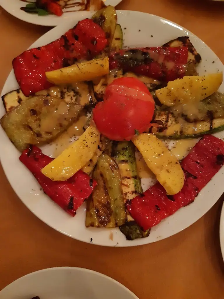 Menü_Mana Raki_Dhafní_Bild_3