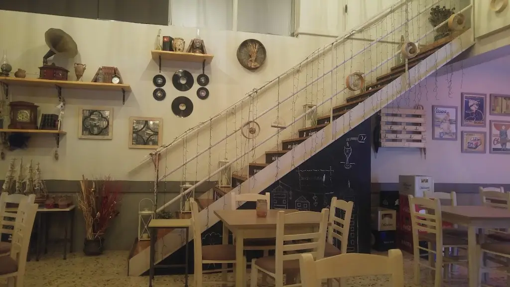 Thodoris Koutris_Mana Raki_Dhafní_Bewertung