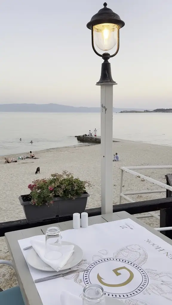 Maria R_The Golden Hook_Ouranoupolis_review