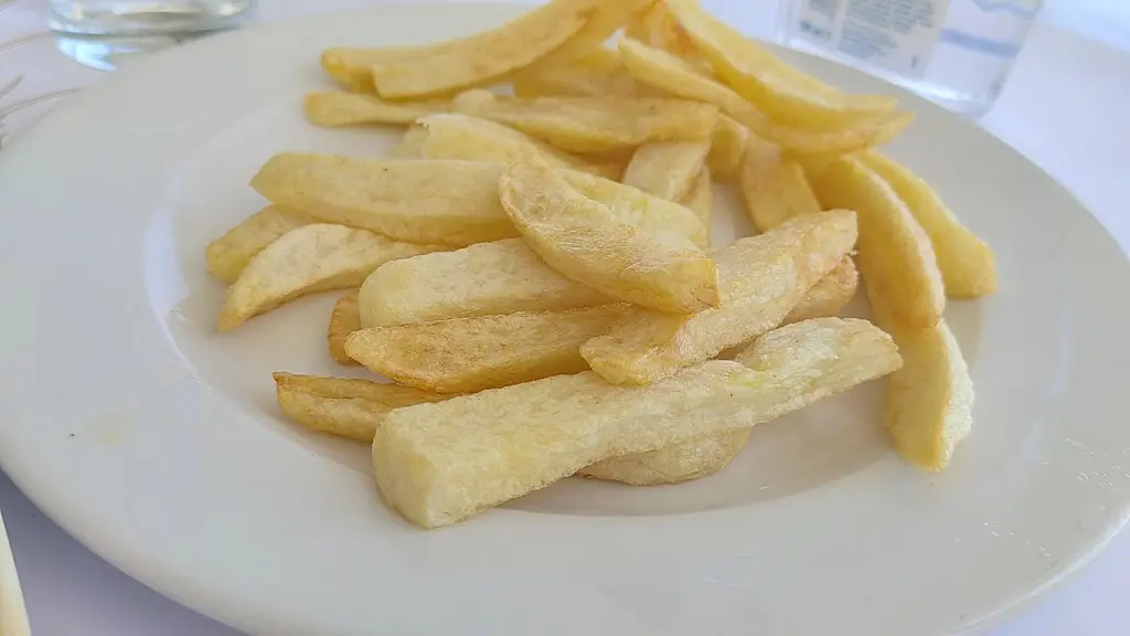 The Golden Hook_Ouranoupolis_slider_image_2