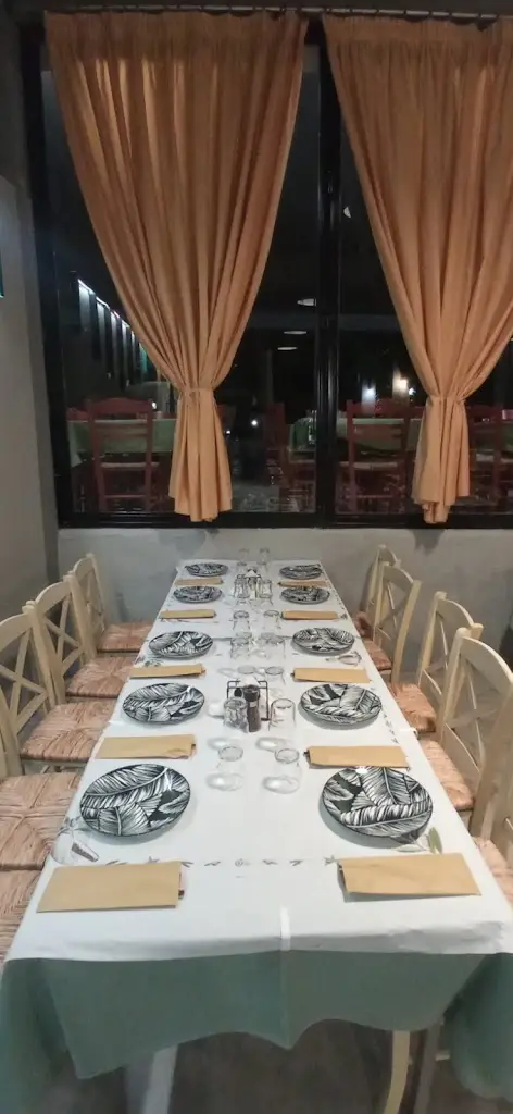 Menu_Restaurant 10-11_Dhafní_image_9